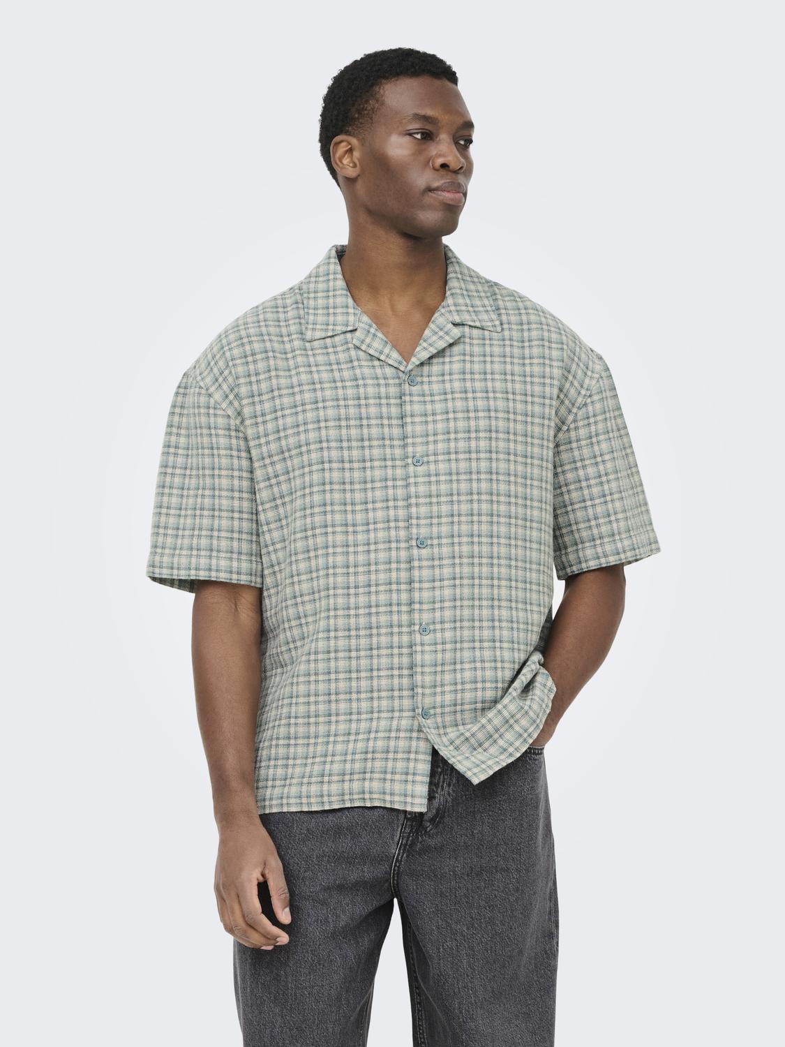 model_shot-front